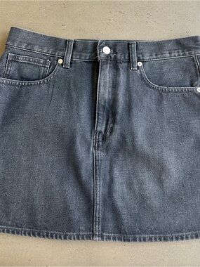NWOT Madewell Gray Denim Mini Skirt